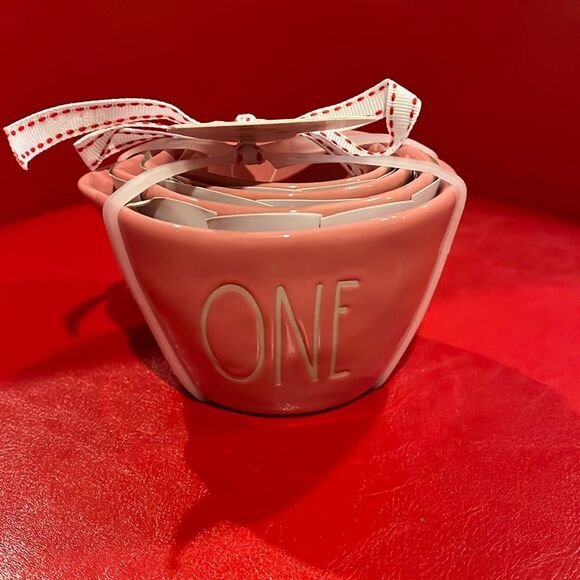 NWT Rae Dunn measuring cups - Picture 1 of 3